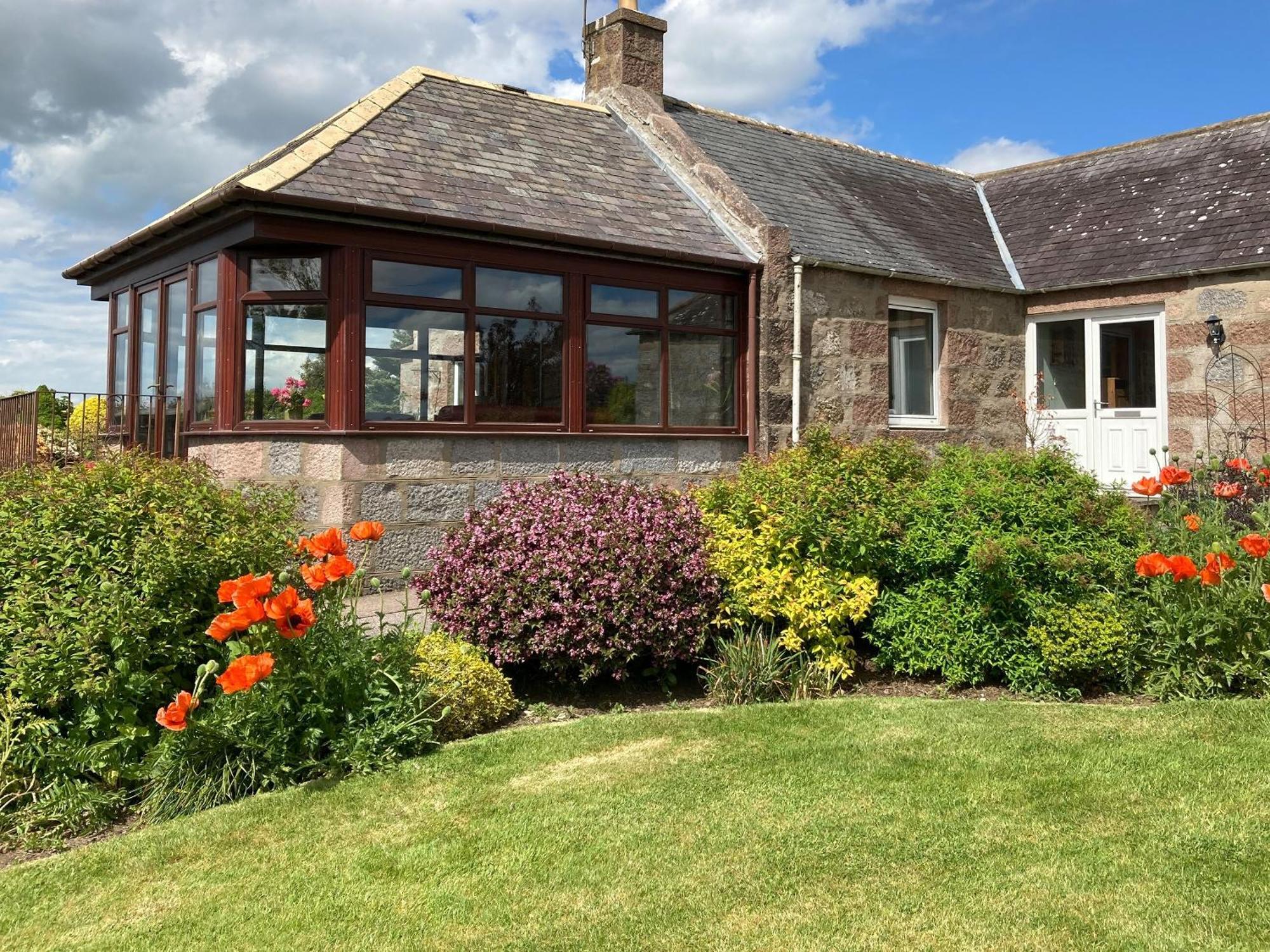 Sauchenshaw Cottage Maryculter Exterior photo